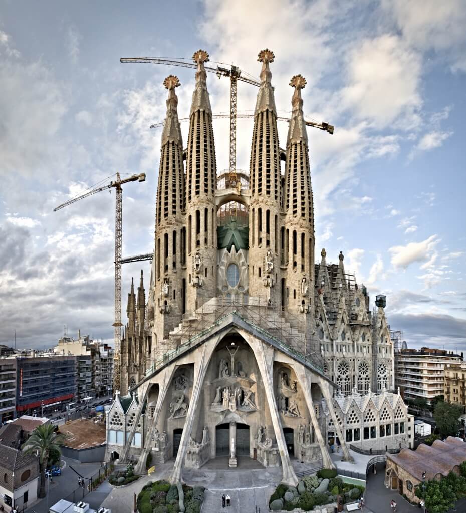 La sagrada Família ساغرادا فاميليا